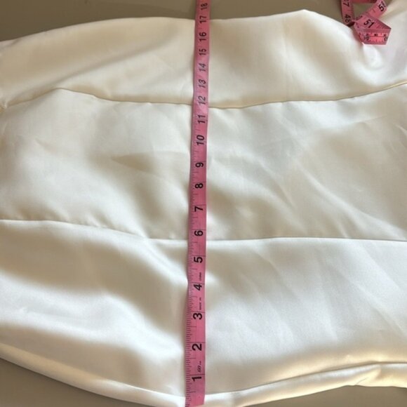 Isabella Talya Wedding Dress Fit & Flare with Train size 6 Mikado blend - Picture 15 of 16